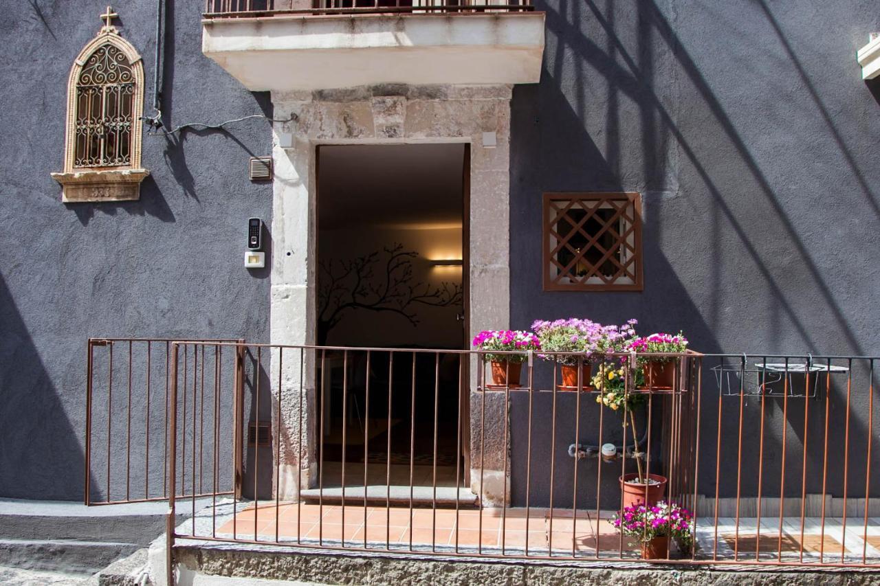 La Casetta In Centro By Sicily In Home Catane Extérieur photo